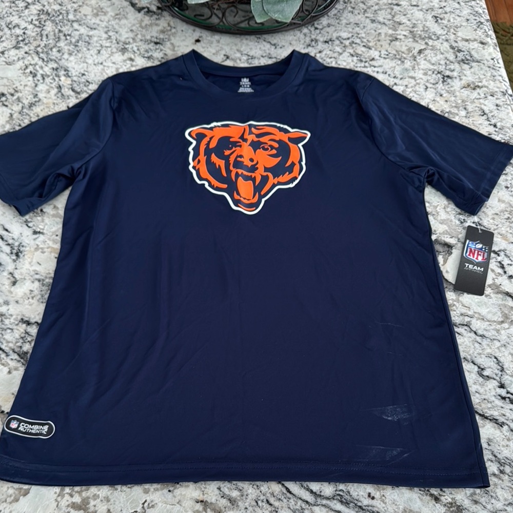 NFL Men's Navy T-Shirt - Chicago Bears - size Large - NWT